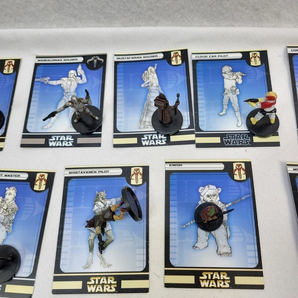 Star Wars Miniatures Lot 20 Figures w Cards Mixed Junk Golem Fringe Alien WOTC